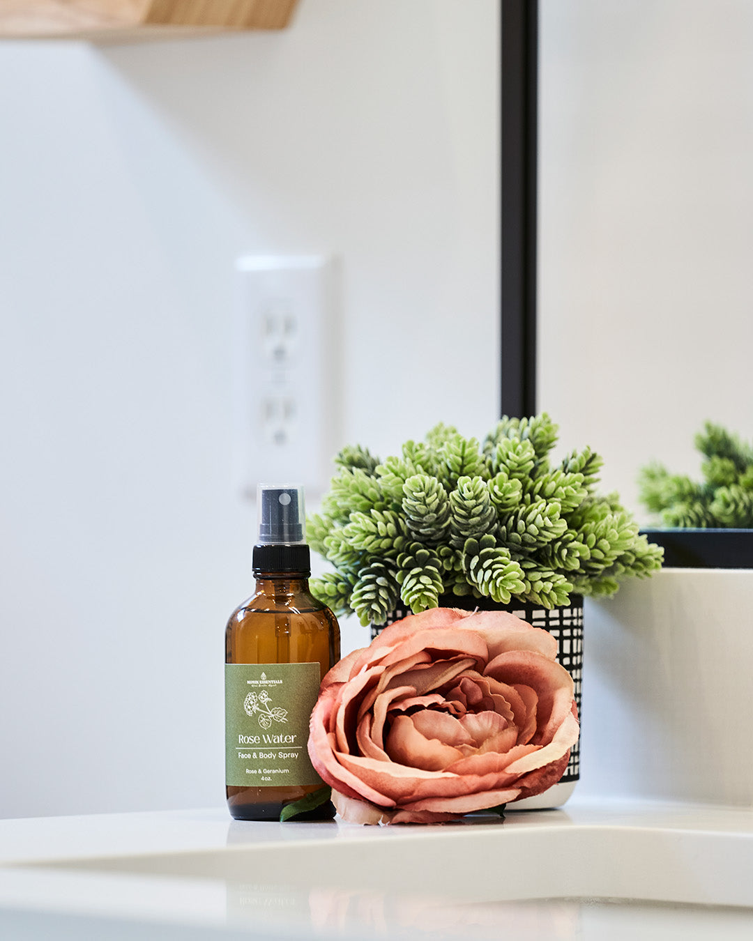 Mimik Essentials Face Mist Spray